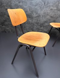 Vintage Stapelstühle braun stapelbar Gastro ca. 20 Stk - Bild 10