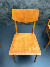 Vintage Holzstühle 60er Bauhaus Mid-Century Gastro ca. 80 Stk. - Bild 12