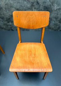 Vintage Holzstühle 60er Bauhaus Mid-Century Gastro ca. 80 Stk. - Bild 13