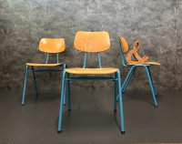 Vintage Stapelstühle Blau Metallgestell 4er-Set - Bild 2