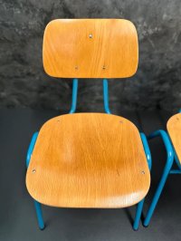 Vintage Stapelstühle Blau Metallgestell 4er-Set - Bild 11
