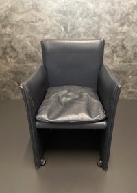 Cassina Sessel 401 Echtleder Designklassiker restaurierungsbedürftig - Bild 3