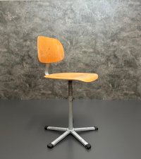 Vintage Werkstattstühle drehbar höhenverstellbar Industrial - Bild 3