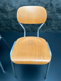 Vintage Stapelstühle 1970er Stahlrohr grau (ca. 45 cm SH) - Bild 8