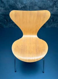 Fritz Hansen Serie 7 Arne Jacobsen Buche 44cm - Bild 4