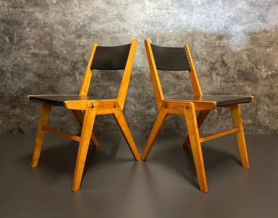 Vintage Stapelstühle Holz Buche – 5-6 Stk.