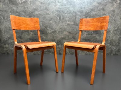 2 Stapelstühle Holz Esszimmer Küche Vintage