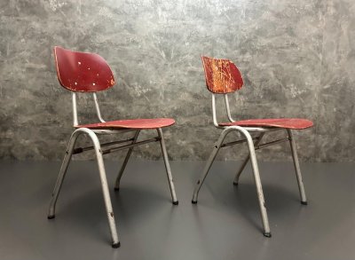 2 Vintage Stapelstühle 1970er Grau Stahlrohr Set