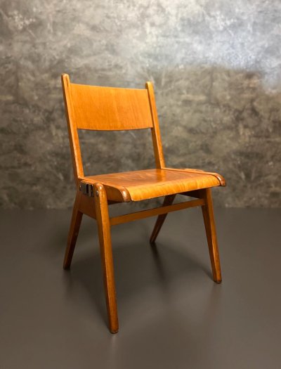 Vintage Holzstühle stapelbar Retro Gastro 4-5 Stk.