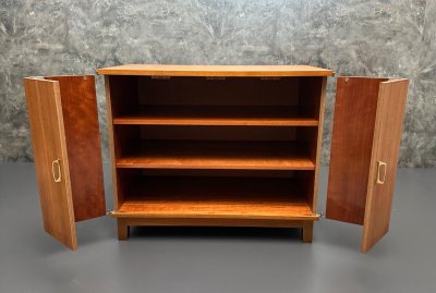 Vintage Kommode Mid-Century Flügeltüren 87x71x45 cm