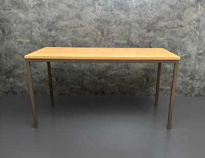 Werkstatttisch Metallgestell 140x60 cm